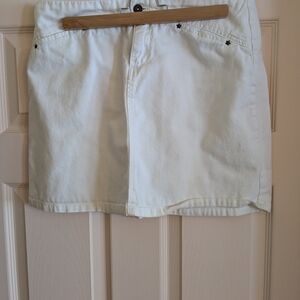 Bluenotes White Skirt for Women